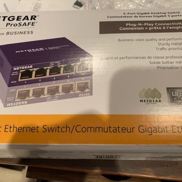 LINKSYS CABLE/DSL ROUTER - Picture 2 of 2